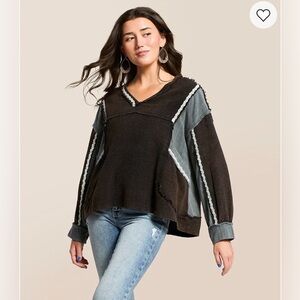 NWOT POL RAW EDGE PULLOVER WITH POCKETS SIZE SMALL